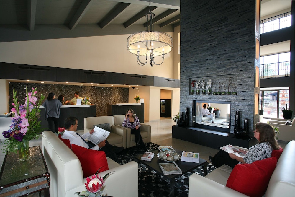 DoubleTree Suites by Hilton Tucson Airport - photo 4