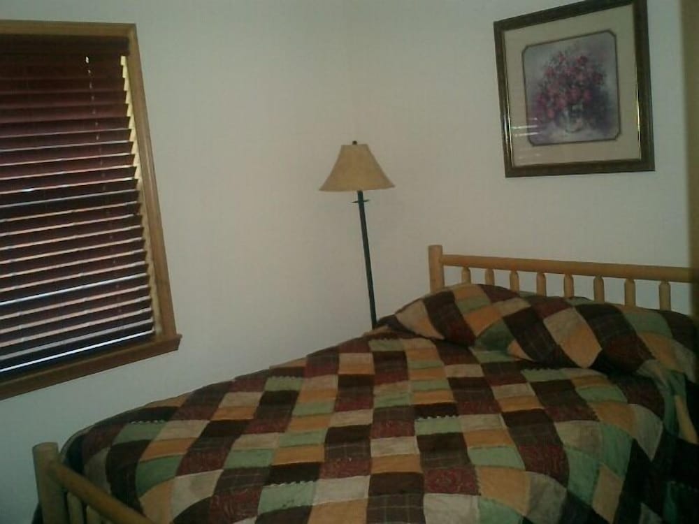 Lazy Z Resort - photo 20