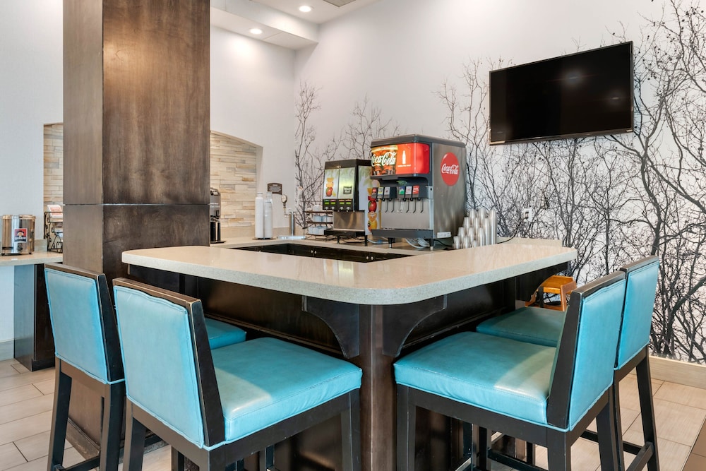 Staybridge Suites St. Petersburg Downtown by IHG - photo 51