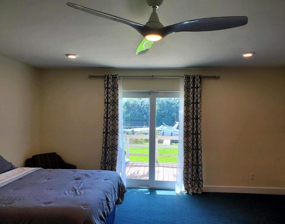 The Rivers Edge Motel - photo 4