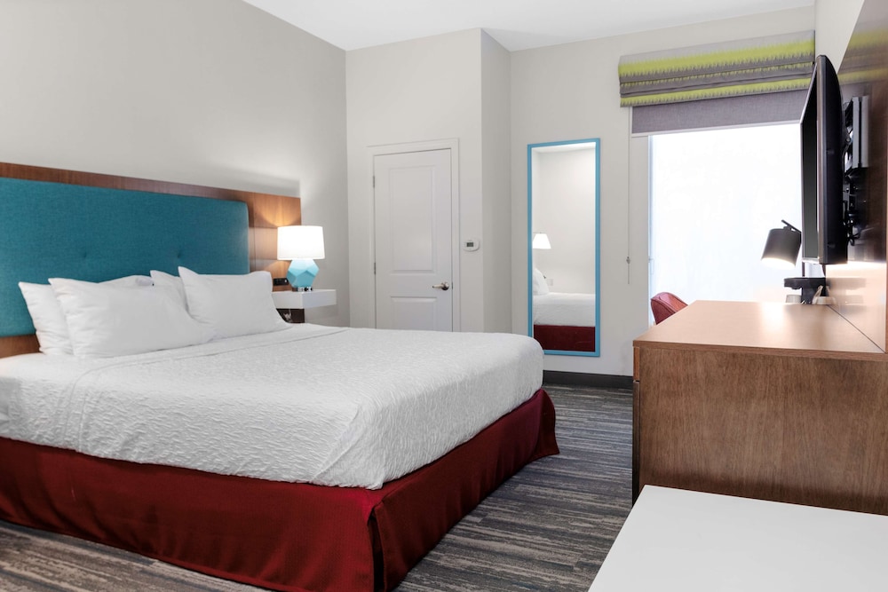 Hampton Inn by Hilton Concord Bow - photo 7