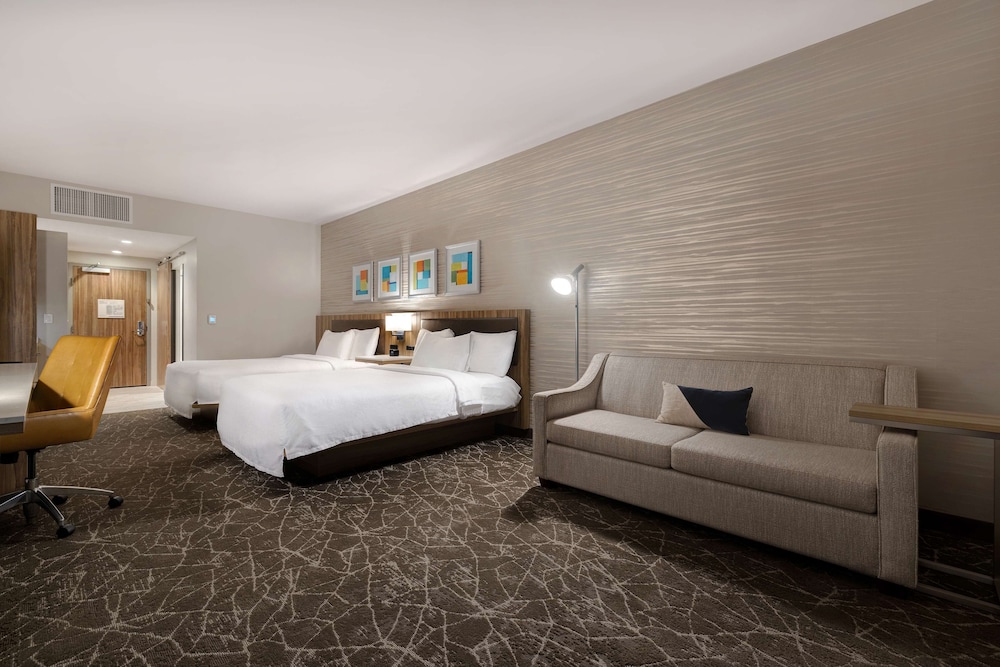 Hilton Garden Inn Anaheim Resort - photo 23