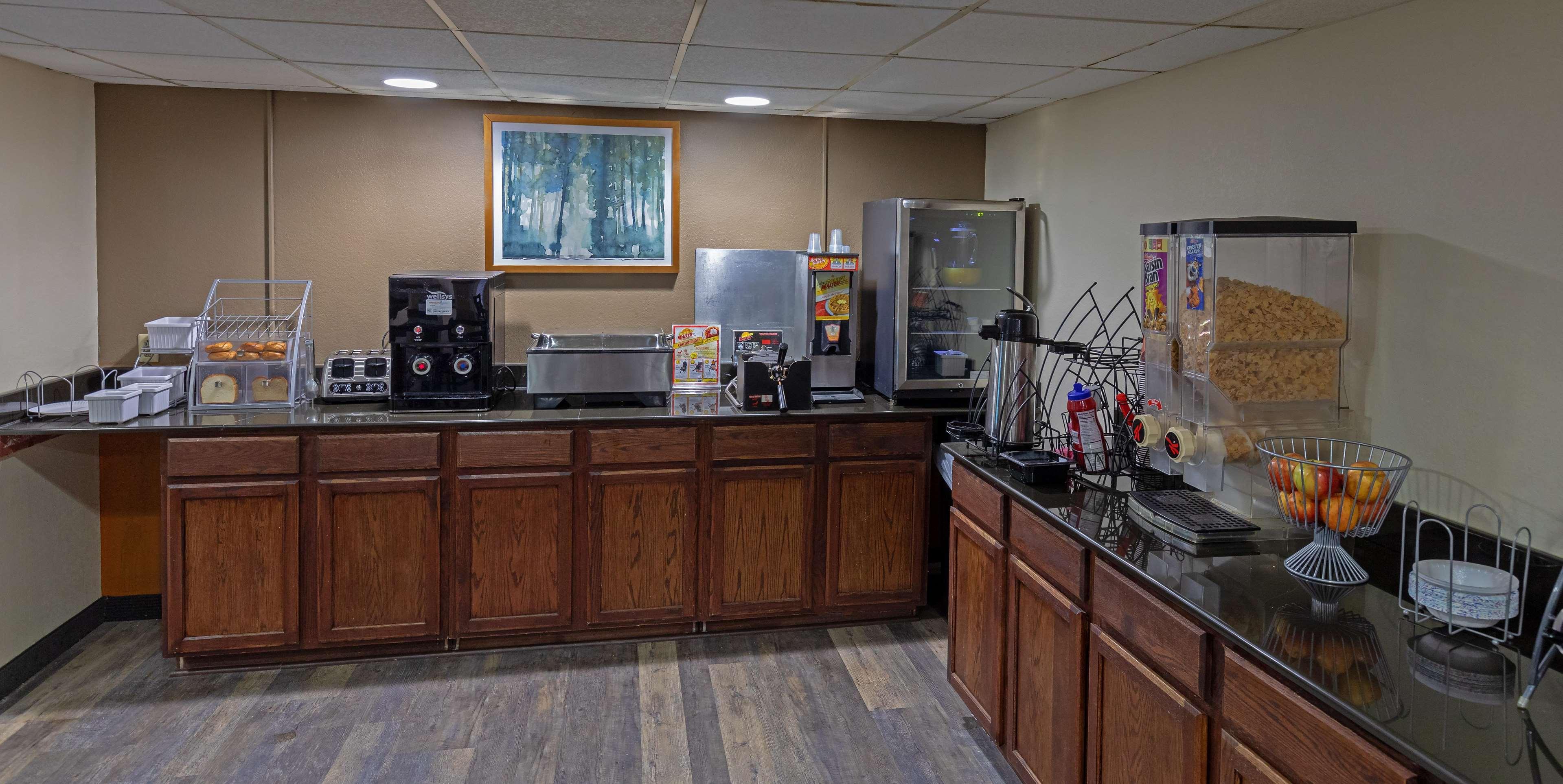 Wingate by Wyndham Somerset - photo 15