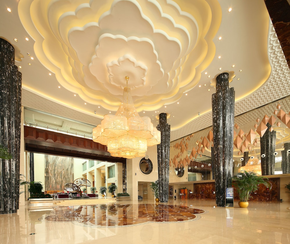 Wyndham Grand Plaza Royale Changsheng Jiangyin in Wuxi, People's Republic of China
