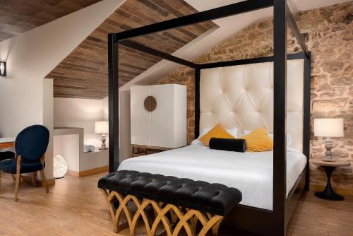 Suite 1907 Aviles — 4-Star Luxury Hotel in Aviles, Spain