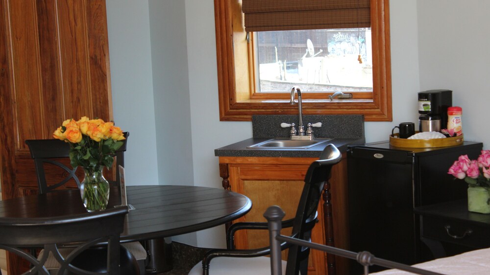 Blue Moon Boutique Hotel - photo 21