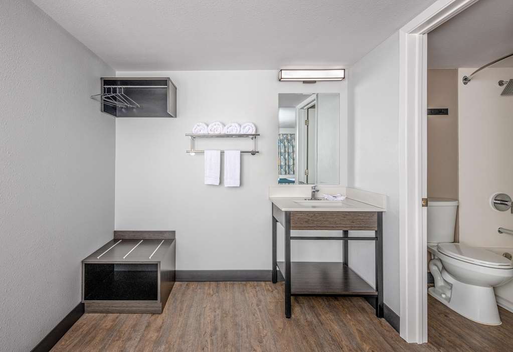 Motel 6 Euless TX Dallas - photo 19