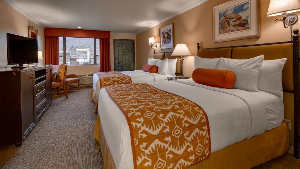 Best Western Plus Arroyo Roble Hotel & Creekside Villas - photo 3