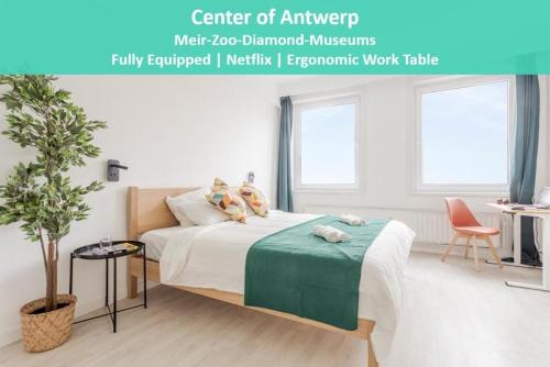 Center of Antwerp Fully Equipped Train Station — 4-Star Luxury Hotel in Antwerpen, Belgium