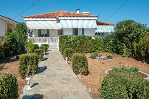 Villa Magnolia — 4-Star Luxury Hotel in Nafplio, Greece