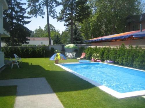 Dóra apartman — 4-Star Luxury Hotel in Siofok, Hungary