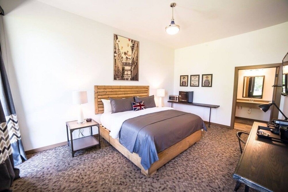 Okoboji Commons Hotel - photo 6