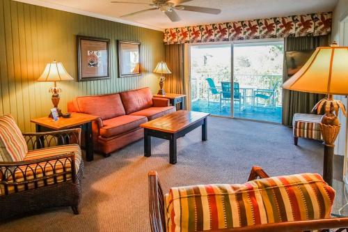 Sand Pebble Resort - photo 12