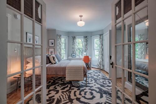 Monument Sweet — 4-Star Luxury Hotel in Portland, United States