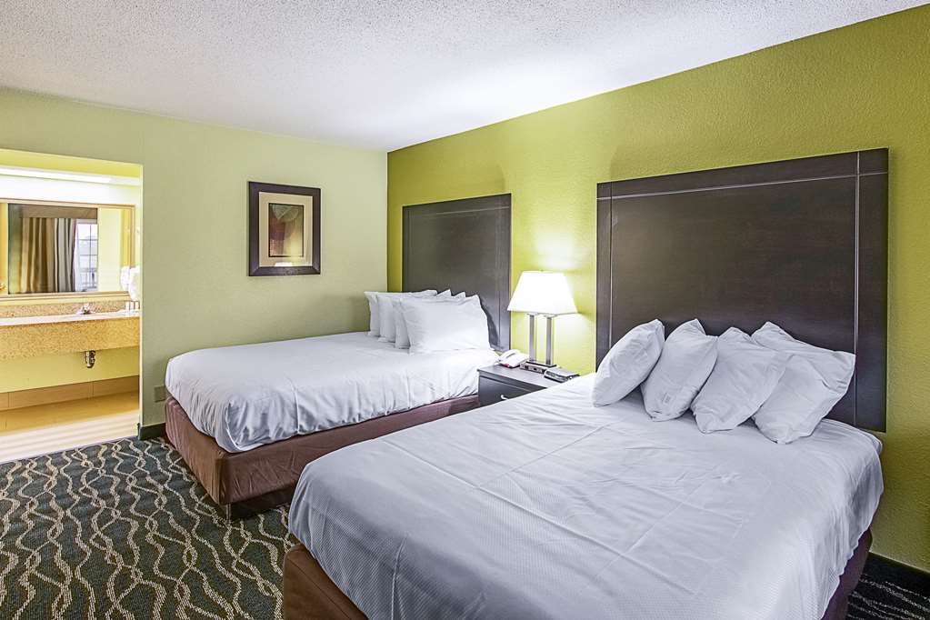 Clarion Inn Columbia Airport - photo 31