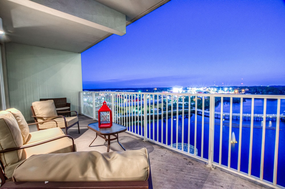 Laketown Wharf Resort by Aneliya's Rentals - photo 675