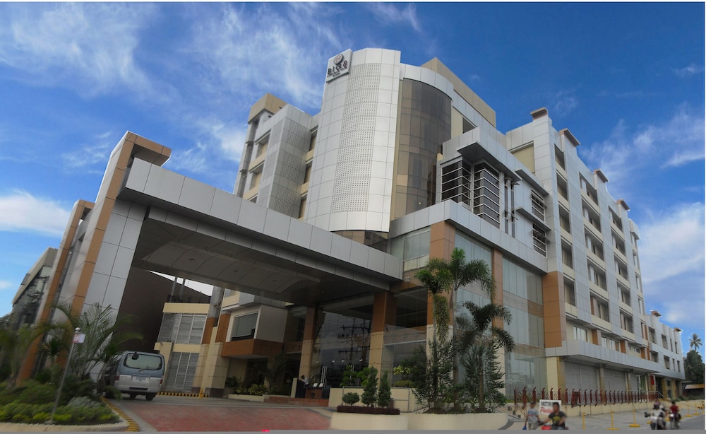 Big 8 Corporate Hotel in Magugpo Poblacion, Philippines
