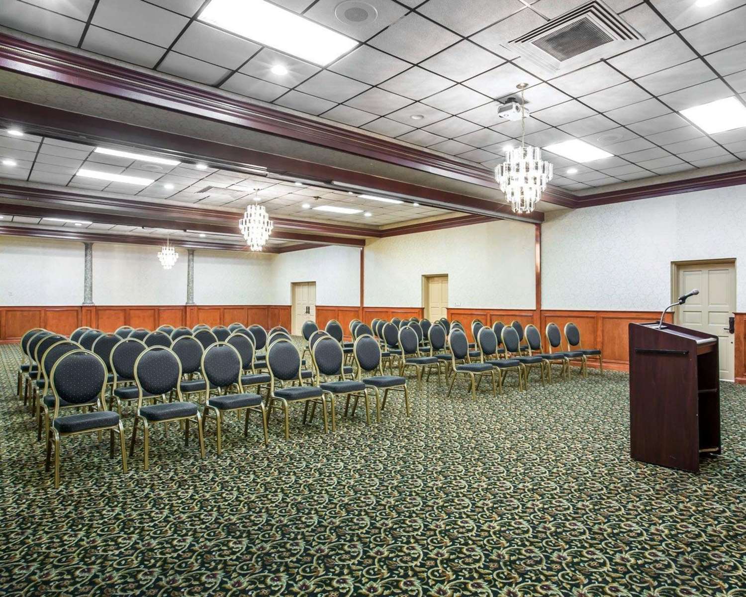 Quality Inn and Suites Kingston - photo 30