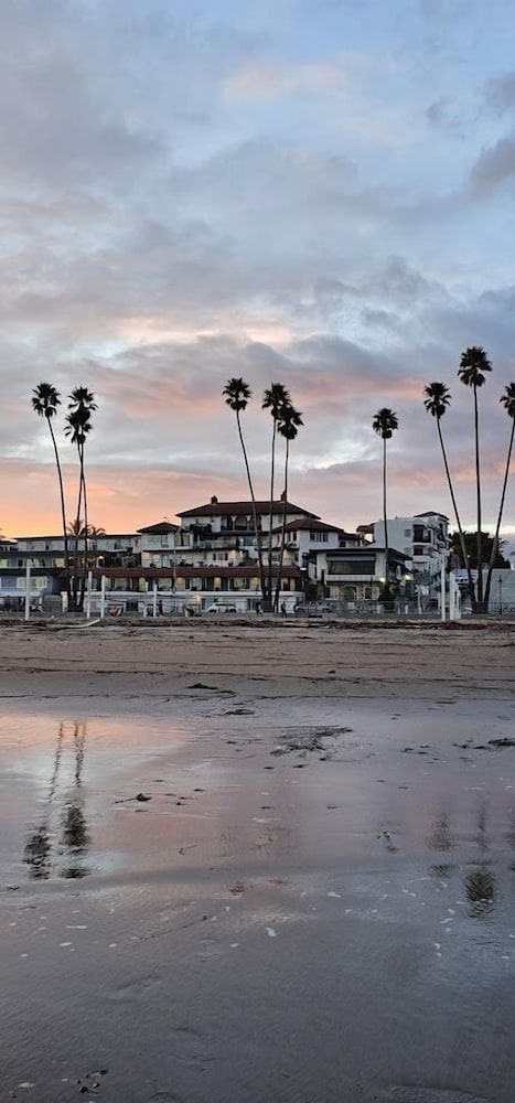 Casablanca On The Beach - photo 54