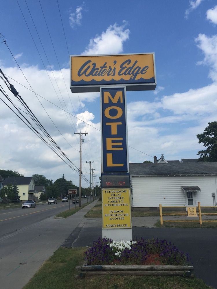 Waters Edge Motel - photo 24