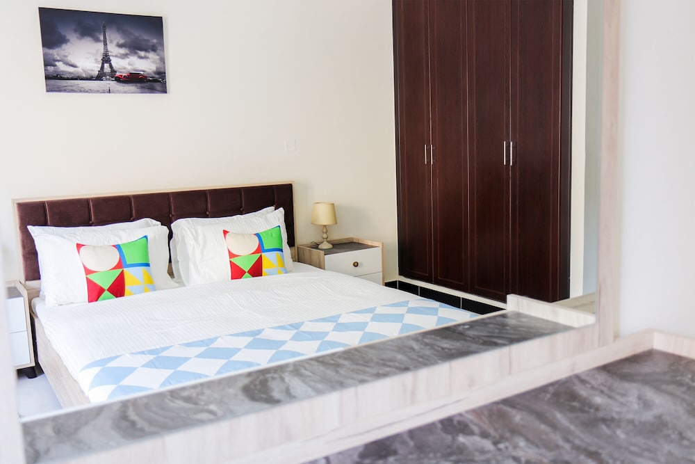 Studio Apartment in Knightbridge Court — 4-Star Luxury Hotel in Dubai, United Arab Emirates
