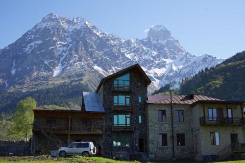 Peak Mazeri Guest House — 4-Star Luxury Hotel in Mest'ia, Georgia