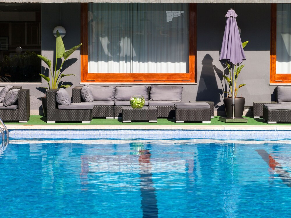 Astari - carbon neutral hotel in Tarragona
