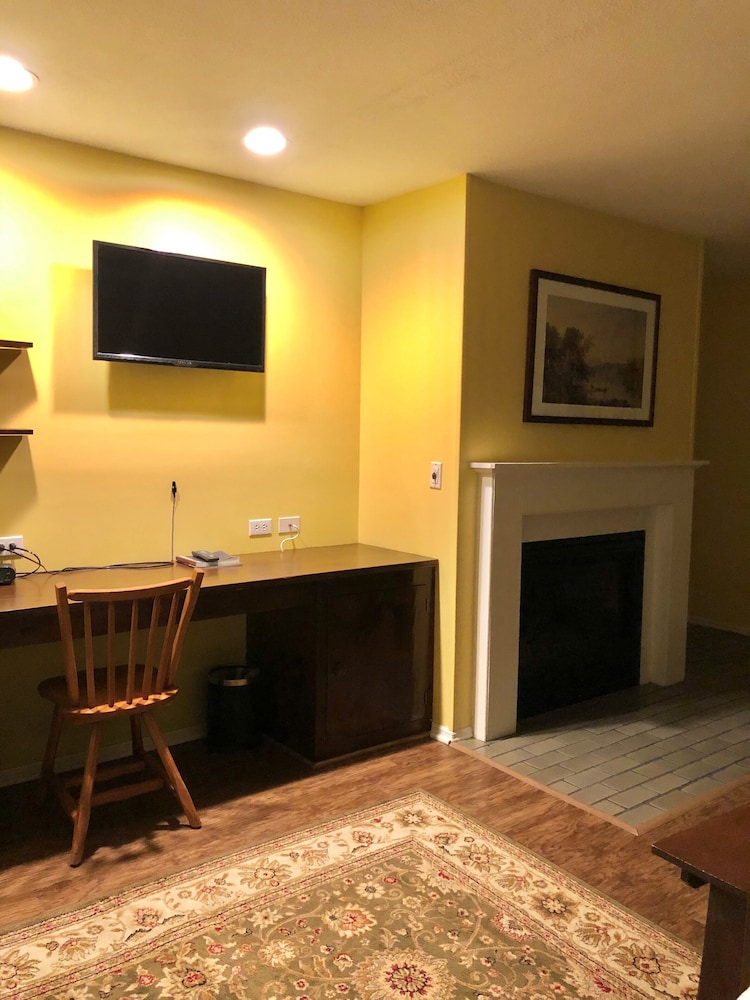 Delamater Inn - photo 46