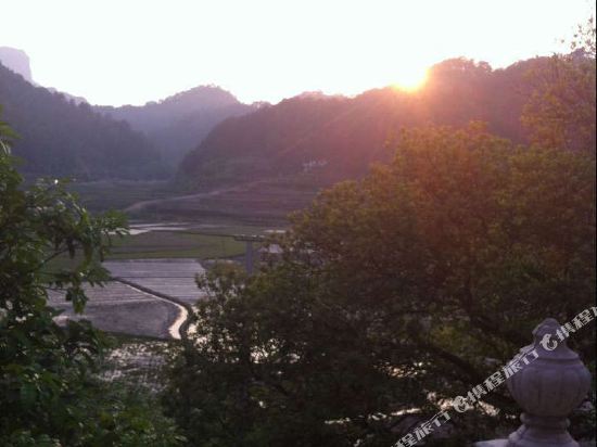 Lang shan Dao Tian min su in Xinning, People's Republic of China