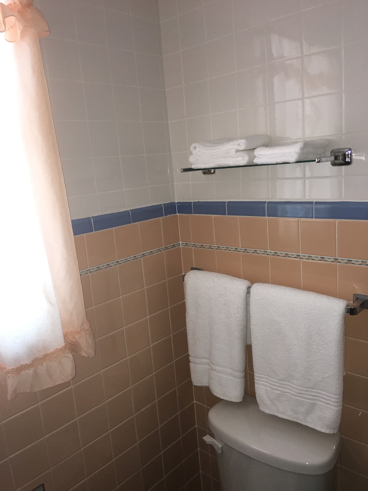 Anchor Motel - photo 53