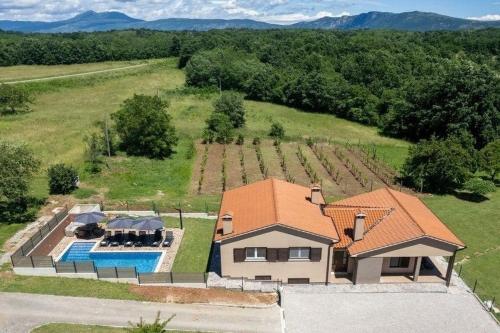 Holiday house with a swimming pool Cere Central Istria Sredisnja Istra 24249 — 4-Star Luxury Hotel in Labin, Croatia