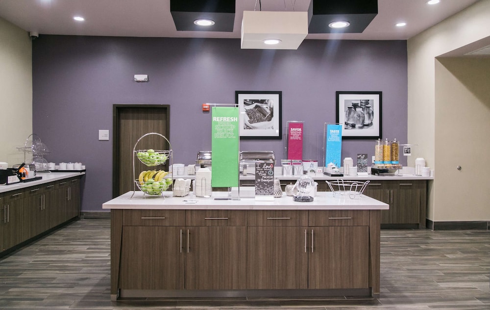 Hampton Inn & Suites Amarillo East - photo 23