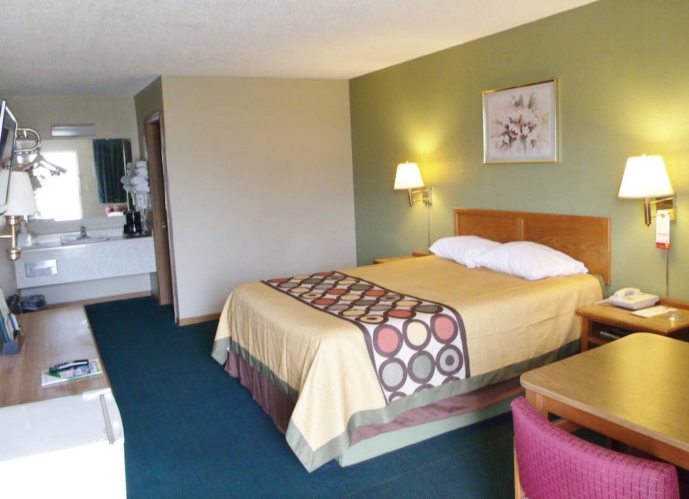 Budgetel Inns & Suites - photo 16