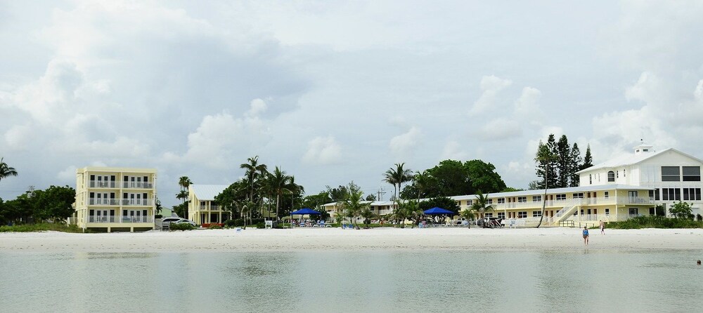 The Neptune Resort - photo 48