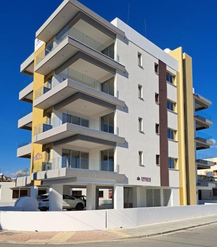 Icebuild Apartments
