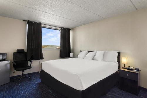 Americas Best Value Inn Gallup - photo 3