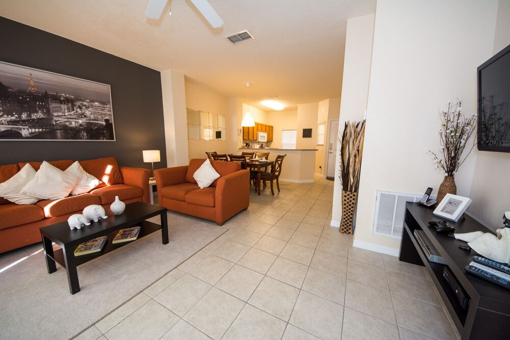 Bella Vida Resort by Home 2U - photo 65