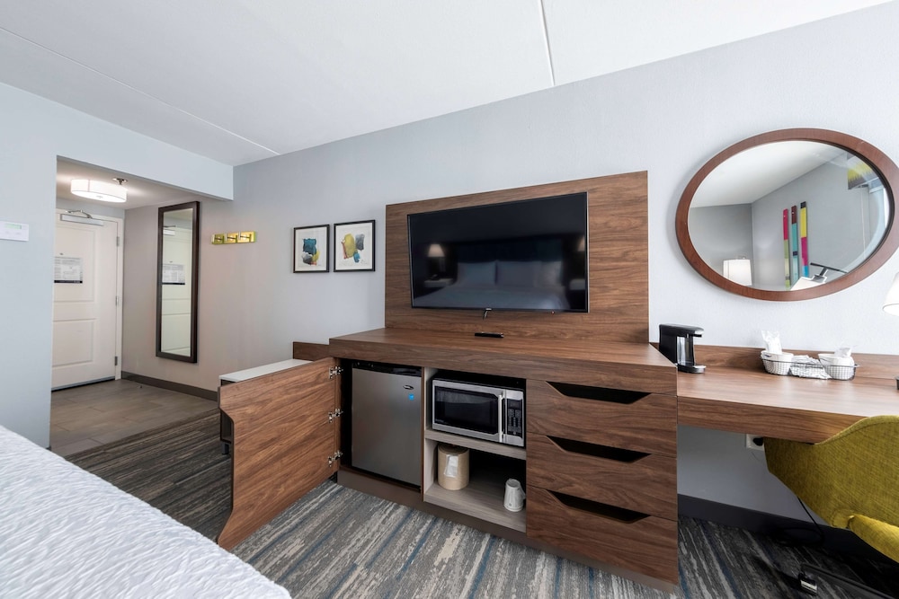 Hampton Inn Swedesboro Philadelphia - photo 19
