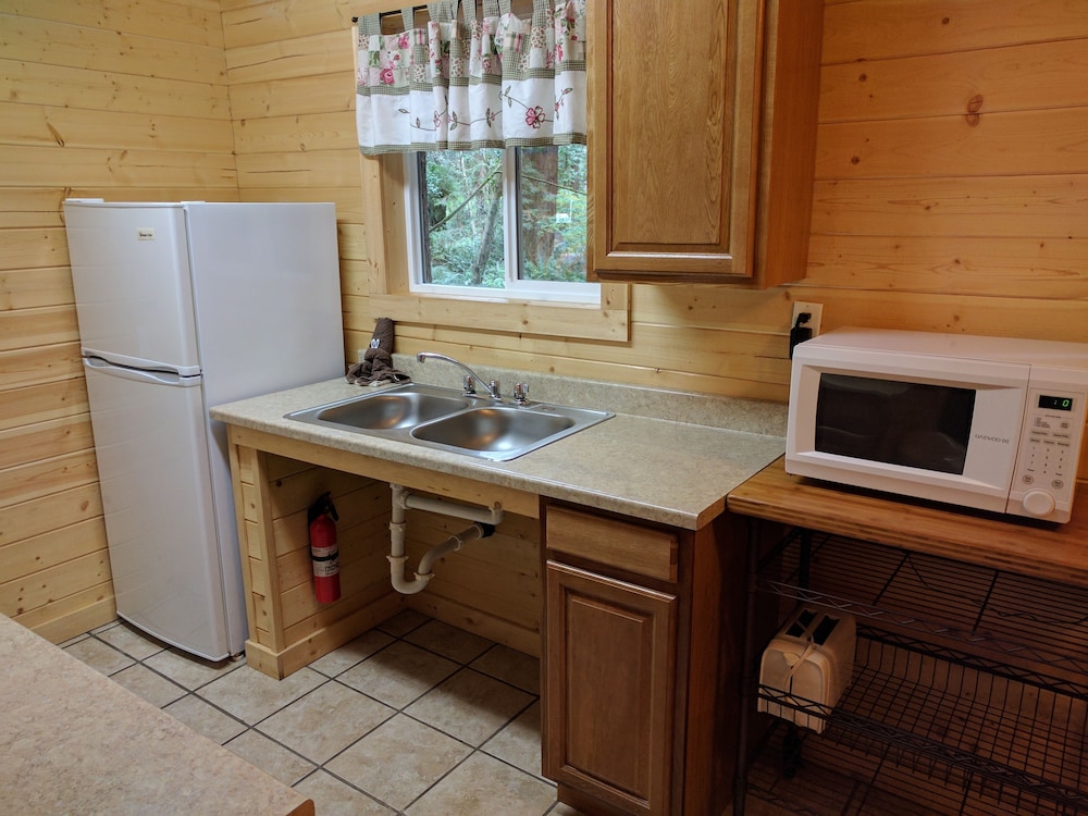 Emerald Forest Cabins - photo 48