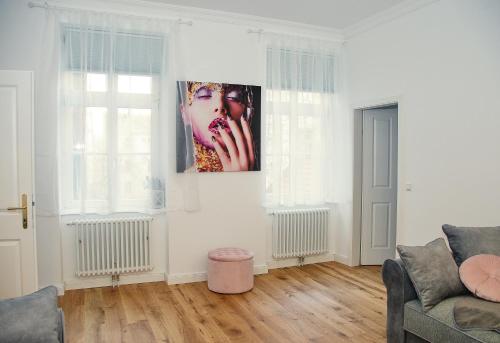 Pink Lotus Apartment — 5-Star Luxury Hotel in Vienna, Austria