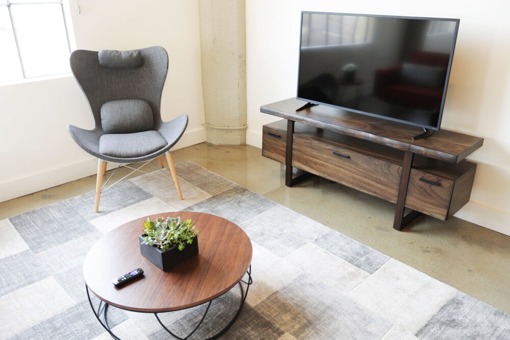 Downtown Lofty Suites - photo 39