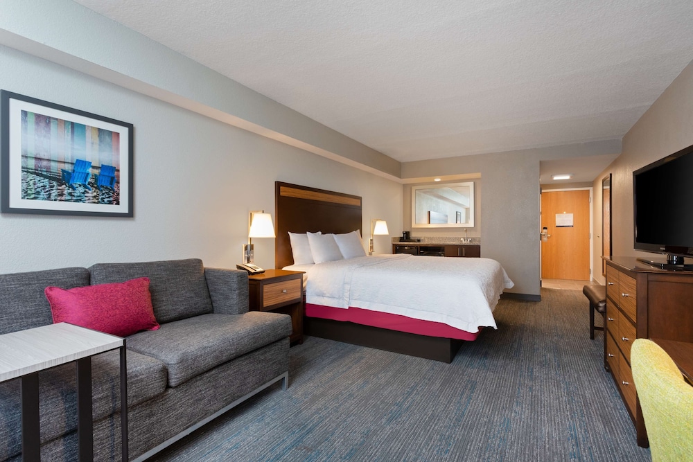 Hampton Inn & Suites Fort Myers Beach Sanibel Gateway - photo 19