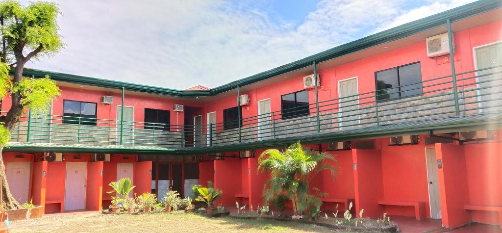 Max Travellers Inn in Lapu-Lapu City, Philippines