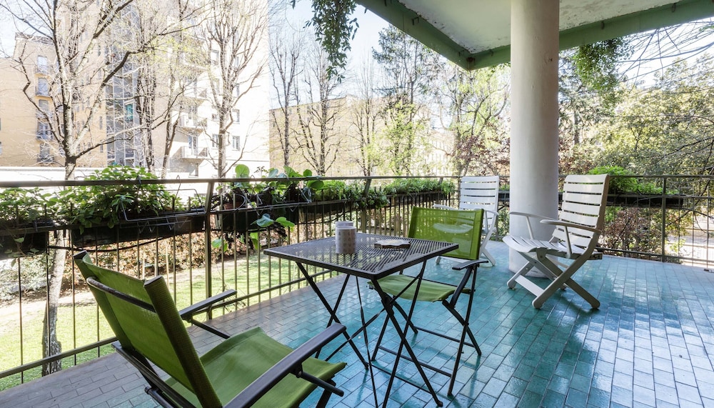 Italianway D'orsenigo 22 — 4-Star Luxury Hotel in Milan, Italy
