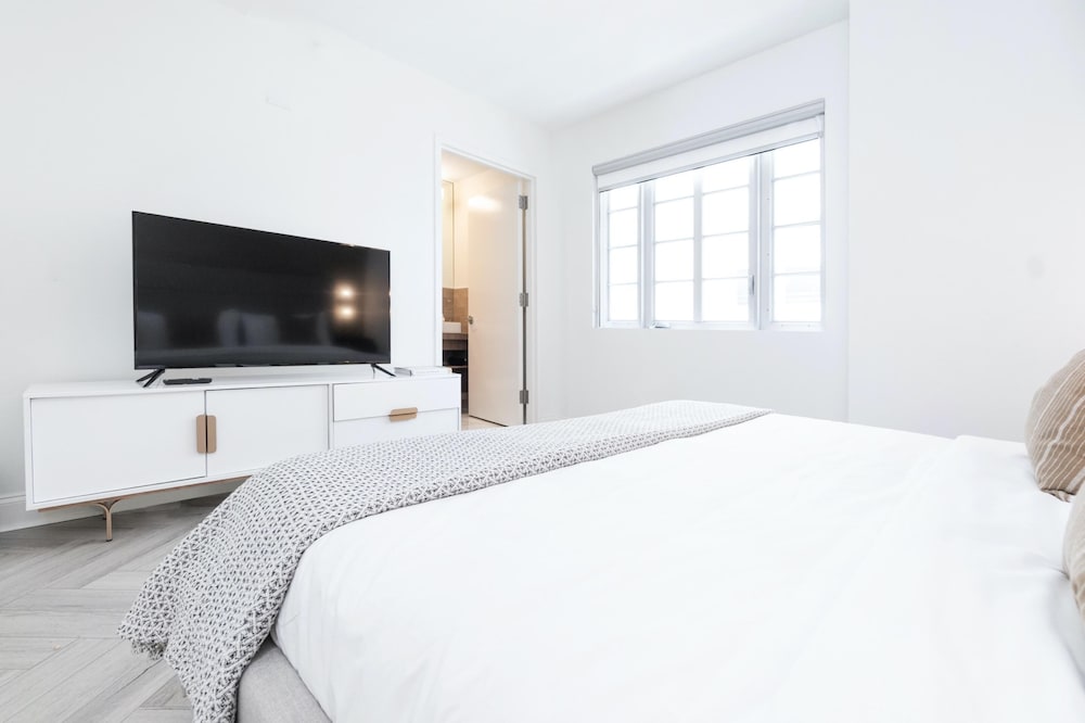 Luxuri Suites - photo 34