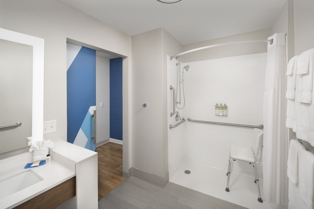 Holiday Inn Express & Suites Kingsland I 95 Naval Base Area by IHG - photo 132