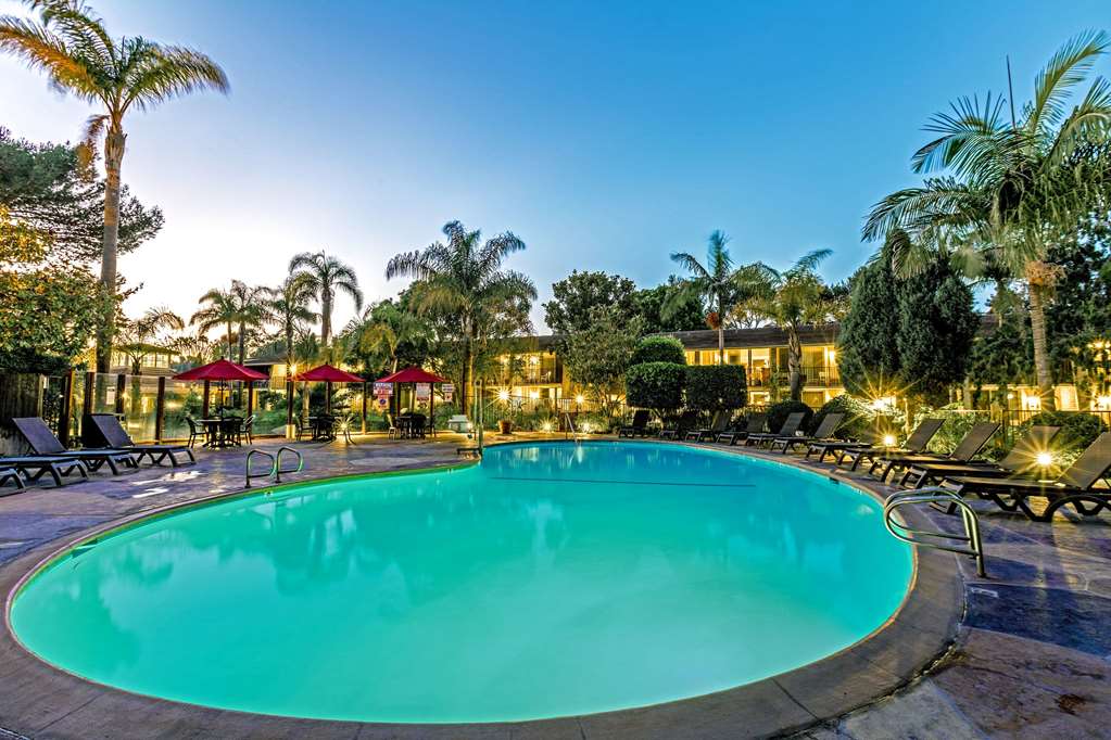 Ramada by Wyndham Santa Barbara - photo 10