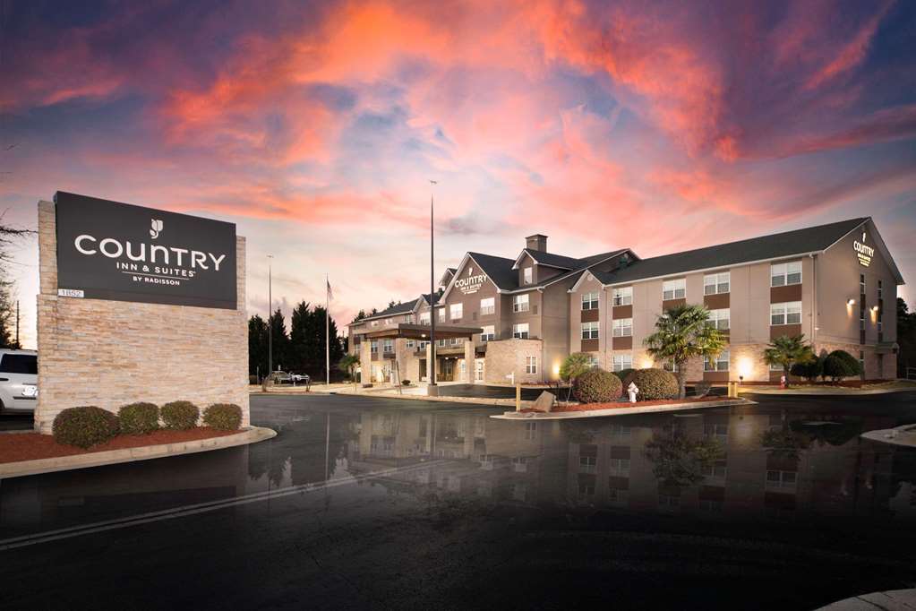 Country Inn & Suites by Radisson Stone Mountain GA - carbon neutral hotel in Stone Mountain