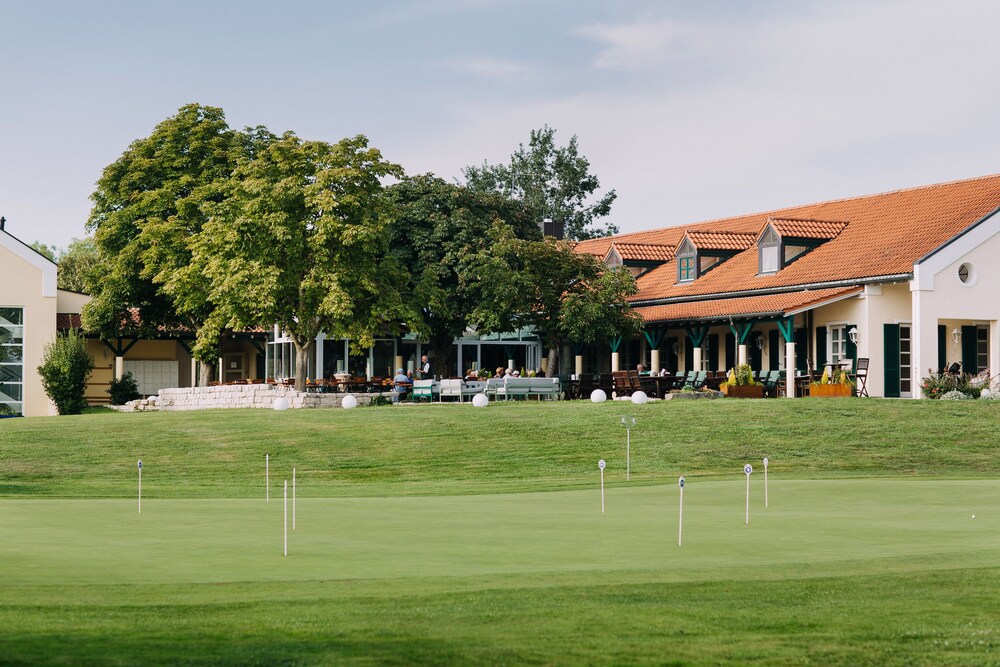 Gutshof Sagmuehle - carbon neutral hotel in Bad Griesbach