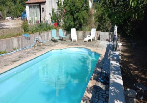 La Bastide Les trois Pins in Saint-Maximin-La-Sainte-Baume, France